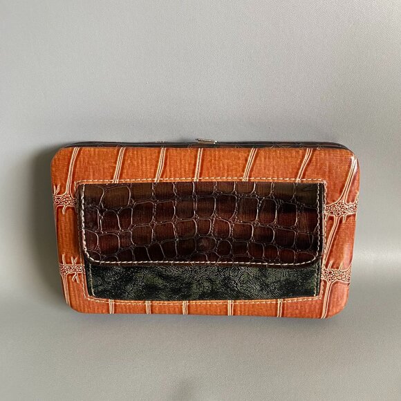 Structured Patchwork Hinged Multimedia Wallet - Picture 2 of 13